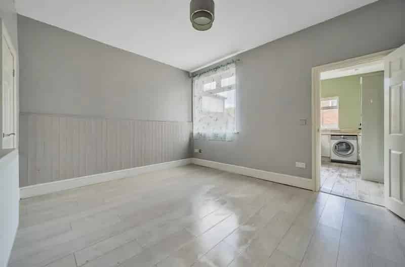 2 bedroom House
 To Let