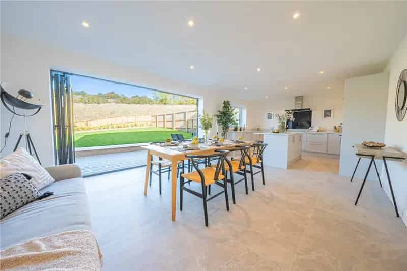 Luxury Detached Home in Baildon with Stunning Views