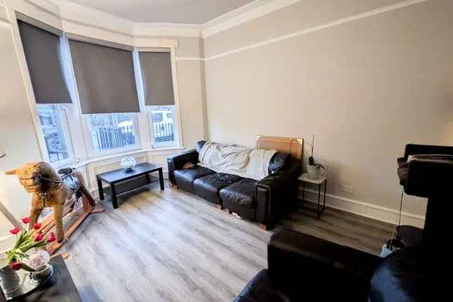 Flat for sale in Cumbernauld Road, Glasgow G33