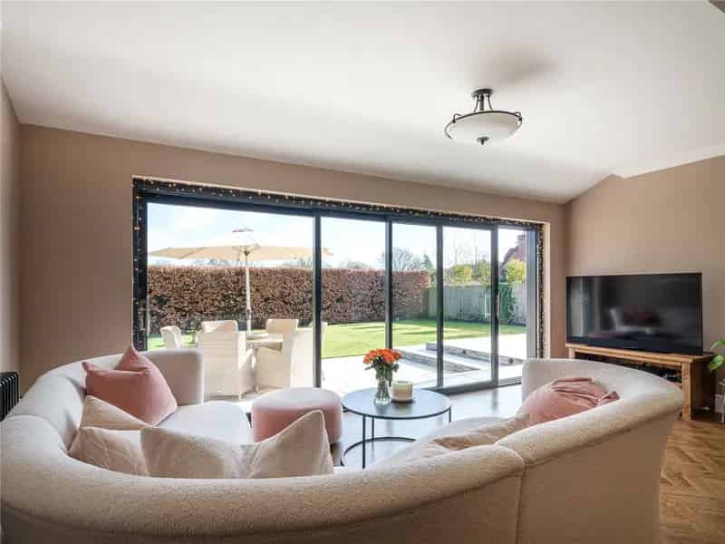 4 Bedroom Detached House For Sale Renovated Family Home