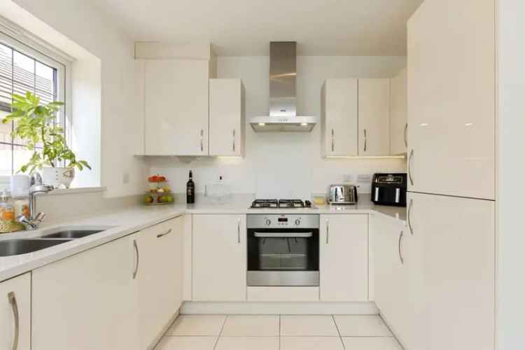 Three Bedroom Detached House For Sale