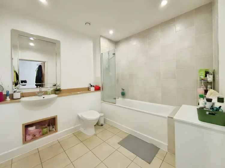 3 Bedroom Flat for Sale London E3