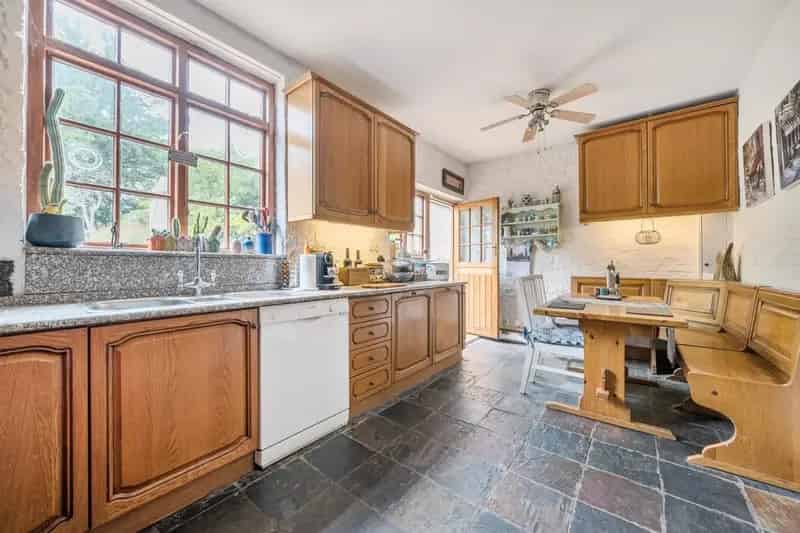 Four Bedroom Detached House in Enfield with Large Garden and Extension Potential