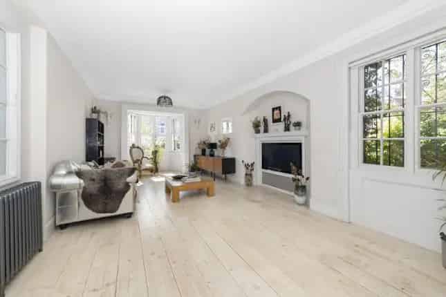 Property for sale in Kirkdale, Sydenham, London SE26