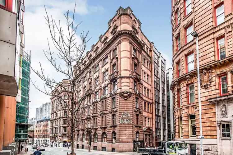 2 Bedroom Flat for Sale Manchester M1 - Secure Parking, High-Spec Finish