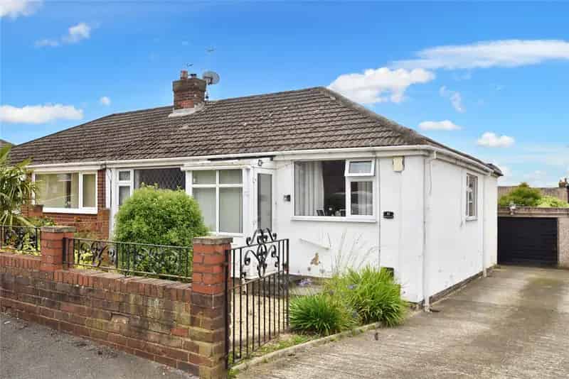 House For Sale , 11, Haigh Moor View, Leeds, England
