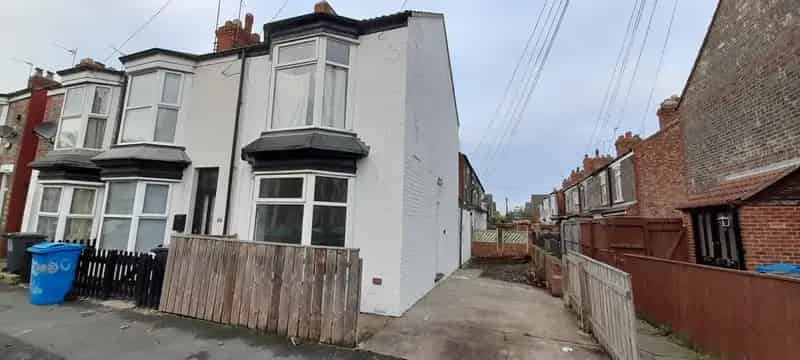 2 Bedroom End of Terrace House to Rent