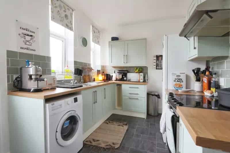 2 Bed Terrace House in Sharlston with Parking