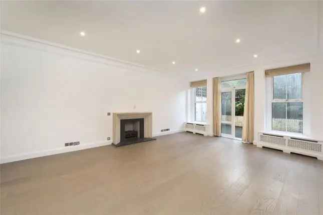 3-Bed Garden Apartment South Hampstead NW6