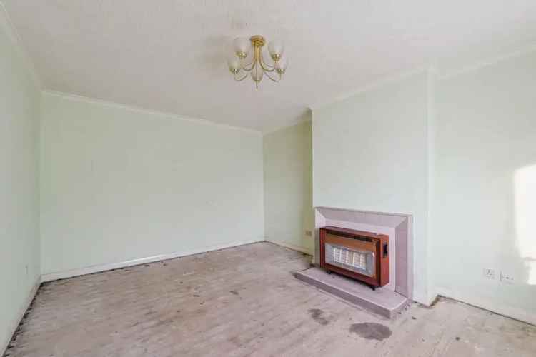 Family Home Requiring Modernisation Large Gardens Garage
