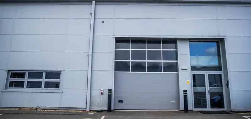Silverstone Park Unit 12: Modern Industrial Unit with Excellent Amenities