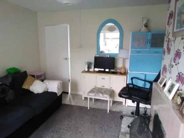 2 Bed Council House Woolavington Near Amenities