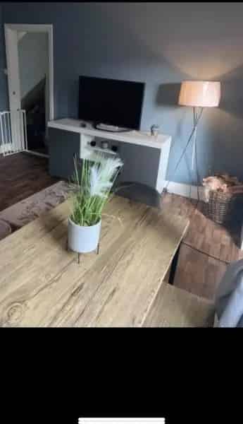 4 Bed House with Garden and Downstairs Bathroom