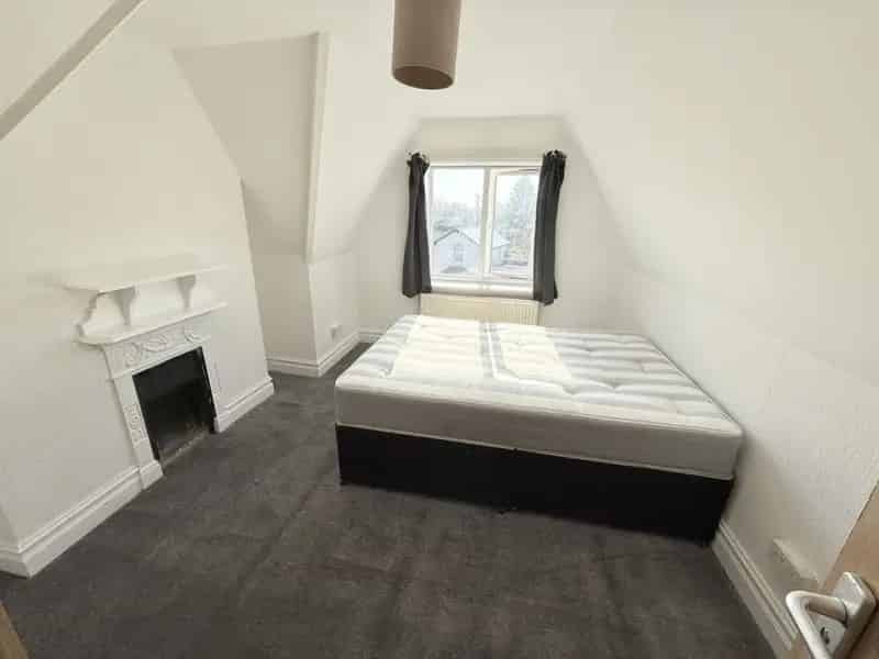 1 Bedroom Flat To Rent Available Now