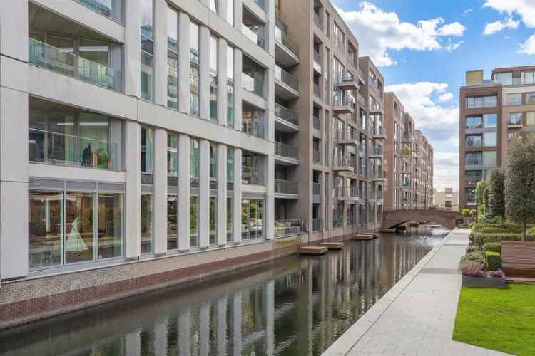 Flat for sale with 2 bedrooms, Lockgate Road, London