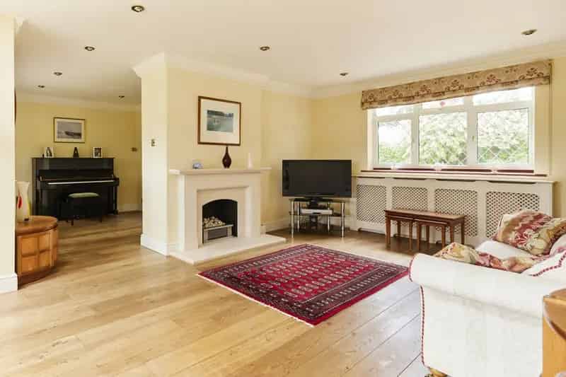 5 Bedroom Detached House For Sale Chalfont St Peter
