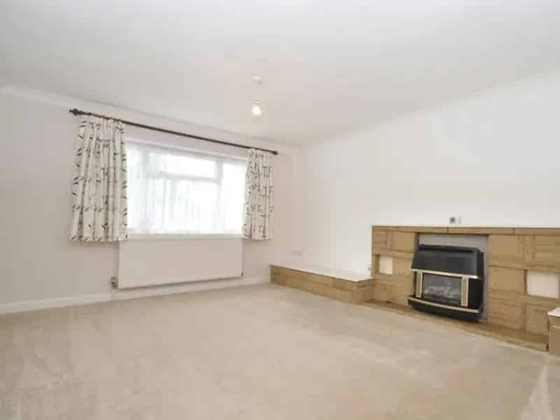 4 Double Bedroom Apartment Baldock Available July 1st