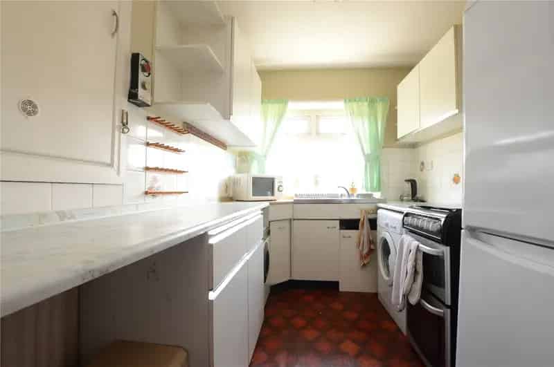 Two Bedroom Detached Bungalow Rothwell No Chain