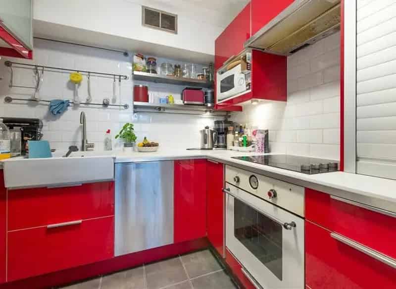 Two Bedroom Apartment near UCL with 160 Year Lease