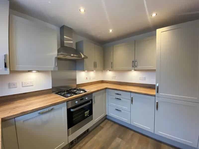 2 Bedroom House To Rent Available 11072025