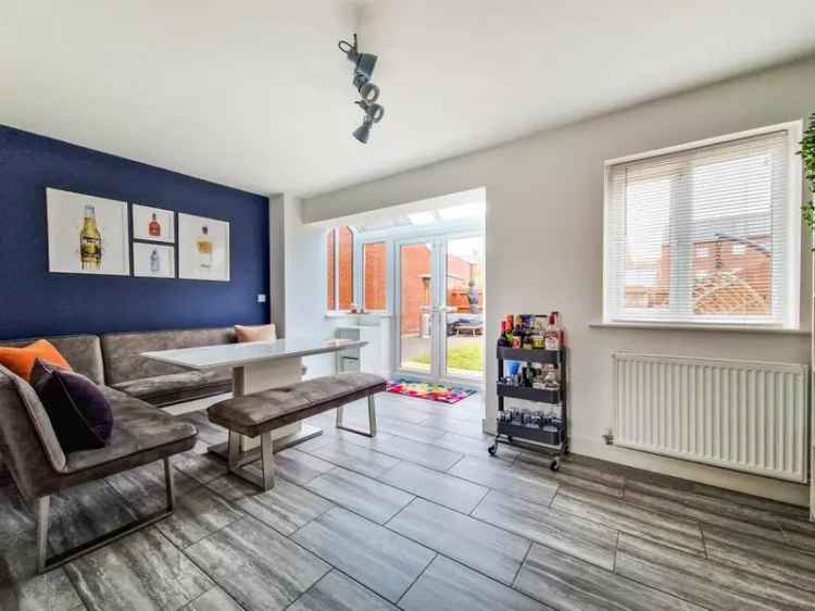 4 Bedroom Semi-Detached House for Sale in Great Denham