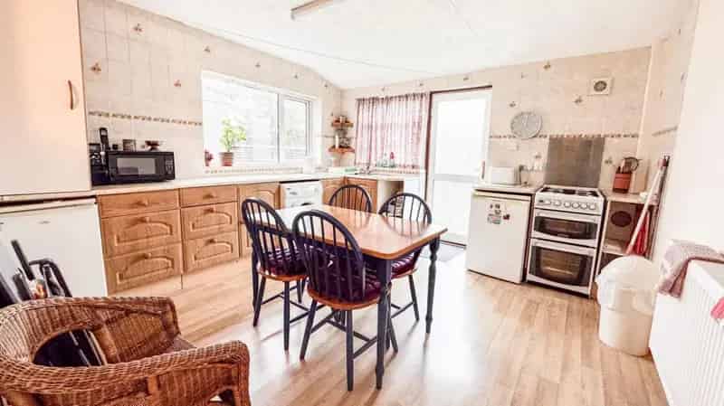 3 Bed Extended 1930s House For Sale Large Garden No Chain