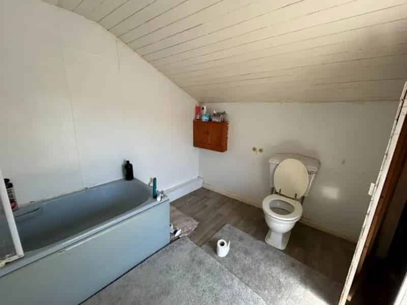 1 Bed Flat for Sale Town Centre Investment Opportunity