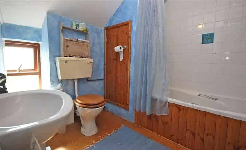 2 Bed House for Sale in Blaenau Ffestiniog