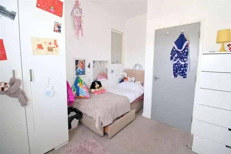 2 Bed Flat Seaford Town Centre Private Garden