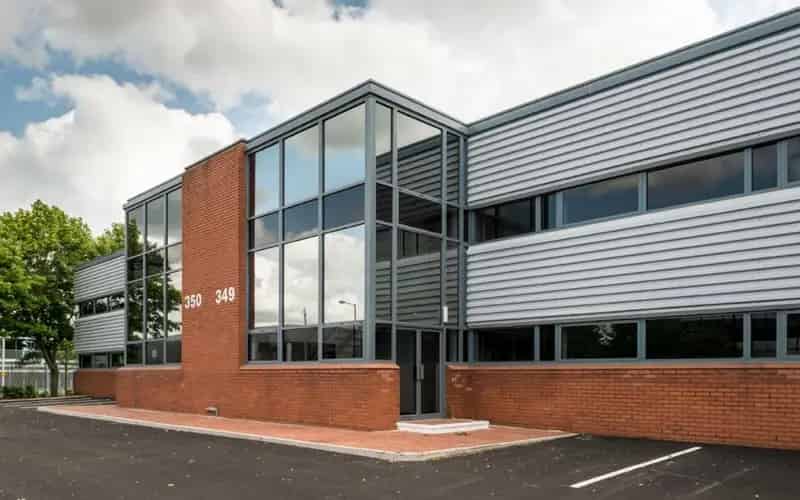Industrial Unit To Let Slough Trading Estate