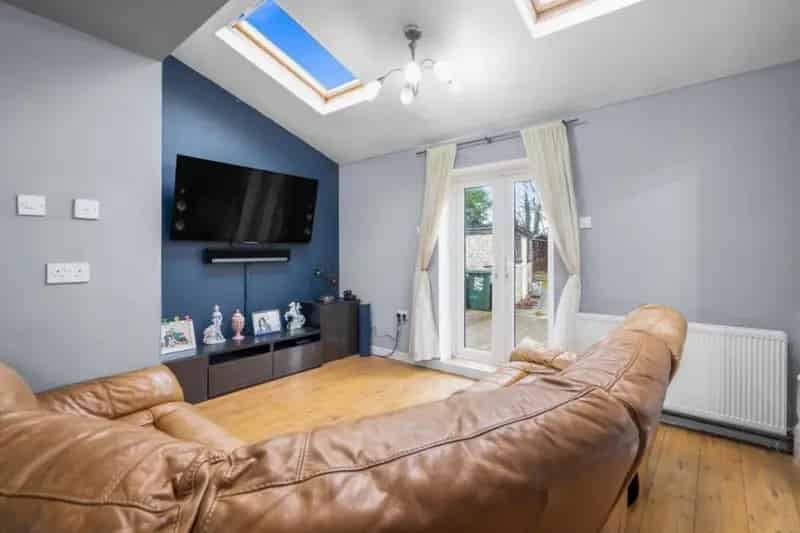 4 bed house for sale