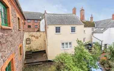  For Sale in Silver Street, Wiveliscombe, England