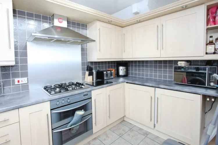 3 Bedroom Semi-Detached House Energlyn Park