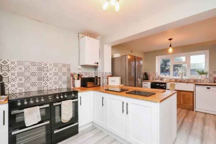 Spacious Family Home in Norfolk Countryside