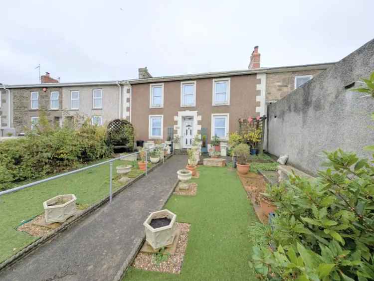 4 bedroom end of terrace house for sale