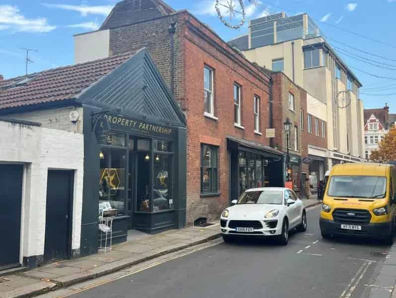 Richmond Class E Unit 599 sq ft - Retail Office Space