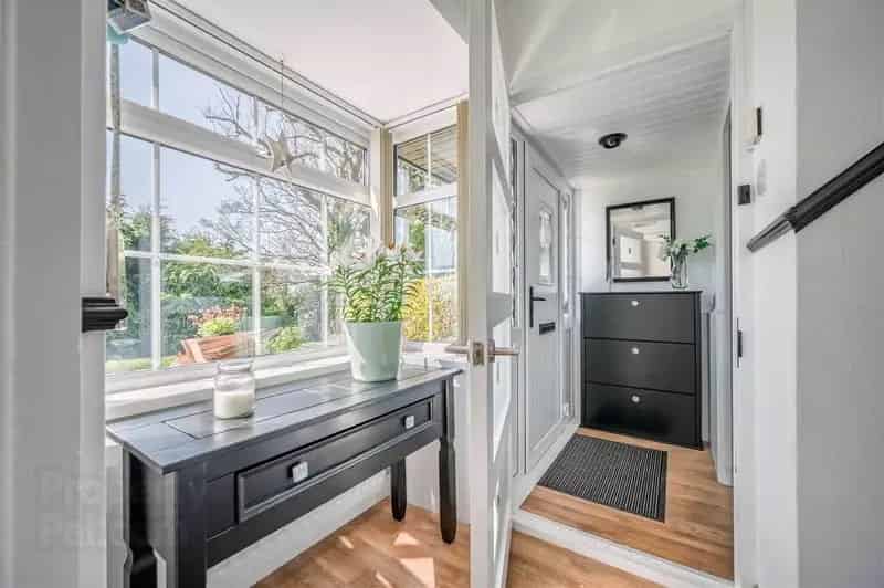 3 Bed Mid Terrace Home Newtownards Stunning Views Modern Kitchen