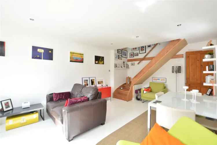 House For Sale in Leeds, England