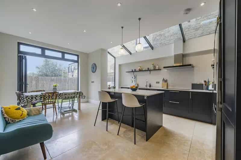 Four Double Bedroom Edwardian Family Home Near Excellent Schools