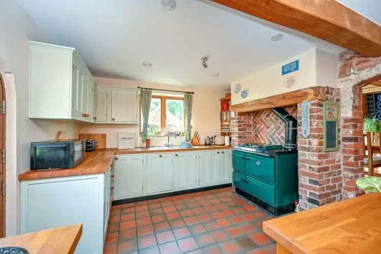 4 Bedroom Barn Conversion Staffordshire