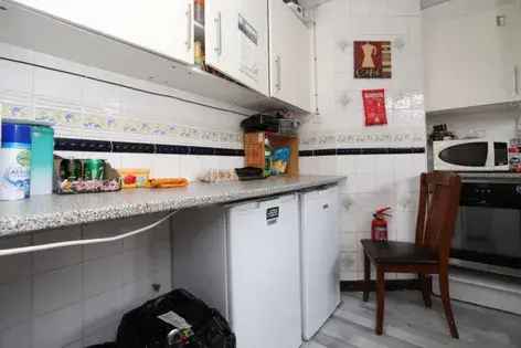 4 Rooms 34 m² Furnished Flat London 3-24 Months Rental