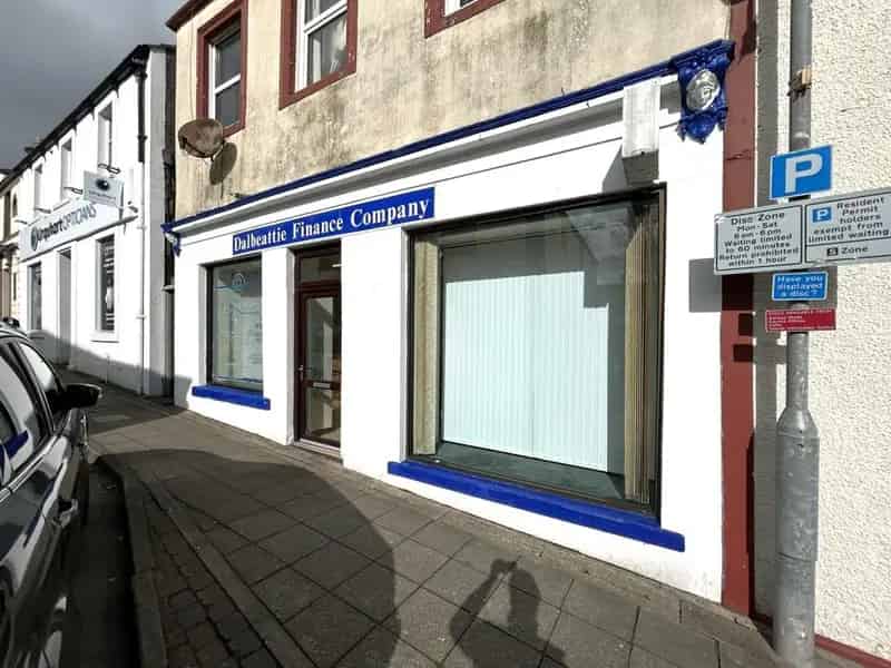 Ground Floor Retail Unit Town Centre 39.32 sq m 100 Rates Relief