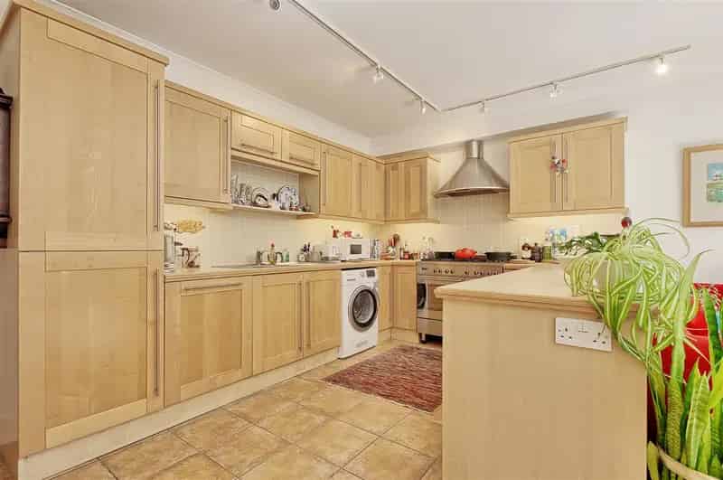 4 Bedroom Townhouse For Rent in Cambridge