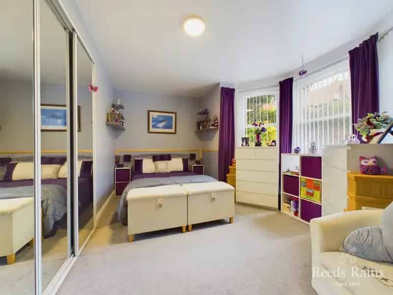 2 Bedroom Garden Flat for Sale Scarborough YO11