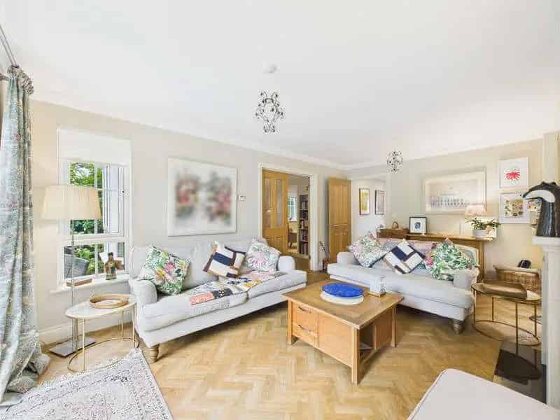 4 Bed Detached House for Sale Princes Risborough