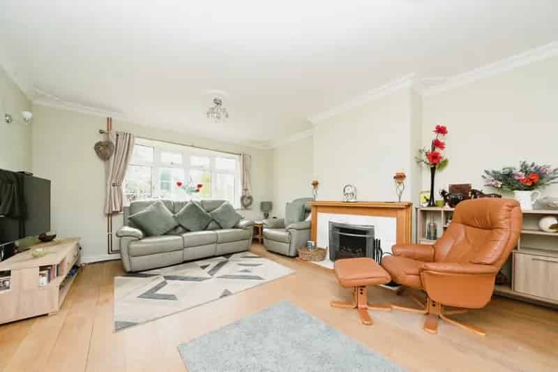 3 Bedroom Riverside Cottage Hilgay Norfolk