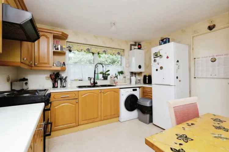 Three Bedroom House in Hampden Park