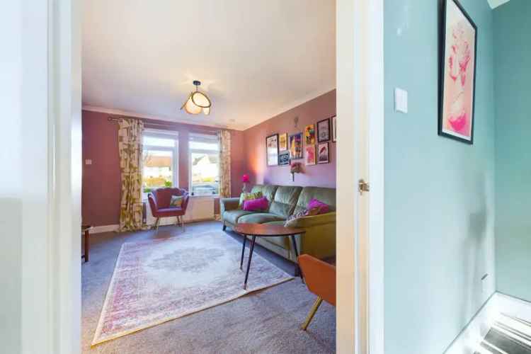 4 Bedroom Semi Detached House to Rent