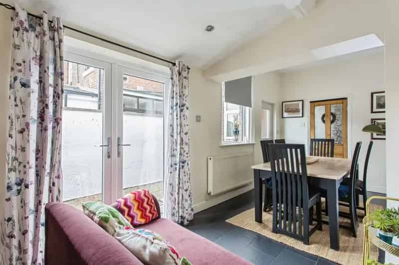3 Bedroom Mid Terrace House for Sale in Fulwood Lancashire