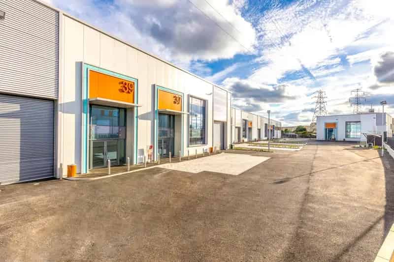 Industrial Unit Croydon Secure Estate 6m Eaves Loading Door EPC A